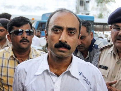 Former IPS officer Sanjeev Bhatt moves court for acquittal in 1996 case | पूर्व आईपीएस अधिकारी संजीव भट्ट ने 1996 के मामले में बरी किए जाने के लिए अदालत का रुख किया