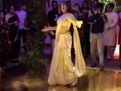 Sara Ali Khan dances to Saat Samundar Paar in throwback video viral | दिव्या भारती के 'सात समुंदर पार' गाने पर सारा अली खान का डांस वायरल, वीडियो को बार-बार देख रहे फैंस