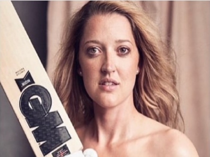 Sarah Taylor shares another bold pic for her campaign of a health magazine | इंग्लैंड की महिला बल्लेबाज ने बैट के साथ शेयर की बोल्ड पिक, इस खास 'वजह' से कराया ये फोटोशूट