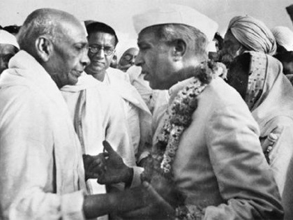 Article 370 remove in j&k: Amit Shah and Ghulam Nabi Azad argument on Nehru or sardar patel | आर्टिकल 370 पर नेहरू और सरदार पटेल को लेकर राज्य सभा में हंगामा, अमित शाह ने गलत आरोप के लिए संज्ञान लेने की मांग की