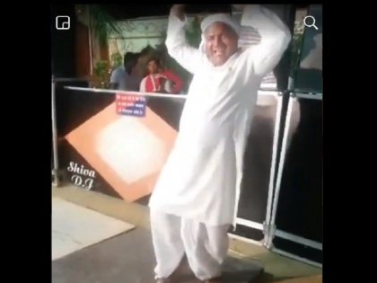 Jharkhand Elections Results: Video of Saryu Rai dance goes viral after defeating Raghubar Das | ''रघुवर को हराने के बाद सरयू राय का धमाकेदार डांस'', देखें झारखंड चुनाव परिणामों बाद वायरल हो रहा वीडियो