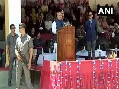 Satyapal Malik asks Terrorists, Kill those who looted Kashmir, his statement makes a row | राज्यपाल सत्यपाल मलिक ने आतंकियों से कहा- उनको मारो जिन्होंने कश्मीर को लूटा है, बयान पर बवाल
