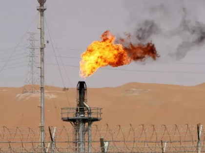 Saudi Arabia's largest oil company caught fire | सऊदी अरब की सबसे बड़ी तेल कंपनी में लगी आग