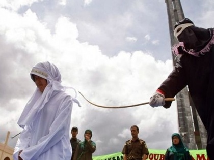 Saudi Arabia to end flogging as a form of punishment | सऊदी अरब के कोड़े मारने की सजा खत्म, दुनिया के मानवाधिकार समूह विरोध करते थे