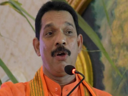 Karnataka BJP State Chief Nalin Kumar Kateel Calls Siddaramaiah Broker | कर्नाटक भाजपा अध्यक्ष नलिन कुमार ने सिद्धारमैया को 'बिचौलिया' कहा, बोले - 'वह पहले जेडीएस के साथ सौदे कर रहे थे और अब...' Karnataka BJP State Chief Nalin Kumar Kateel Calls Siddaramaiah Broker | कर्नाटक भाजपा अध्यक्ष नलिन कुमार ने सिद्धारमैया को 'बिचौलिया' कहा, बोले - 'वह पहले जेडीएस के साथ सौदे कर रहे थे और अब...'