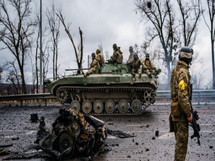 General Mark Milley said there is no silver bullet US can give Ukraine to win against Russia | अमेरिकी जनरल बोले- यूक्रेन को देने के लिए हमारे पास कोई 'जादुई गोली' नहीं है जो रूस पर जीत दिला दे