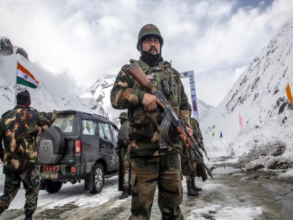 Indian Army not in favor of withdrawing troops from China border preparing to send additional troops | चीन सीमा से सैनिक हटाने के पक्ष में नहीं भारतीय सेना, अतिरिक्त जवानों को भेजने की भी तैयारी
