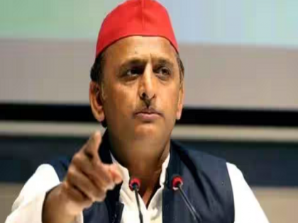 After BJP's defeat in Saharanpur officer was removed Akhilesh said BJP is giving proof of its dishonesty | बीजेपी की हार के बाद अधिकारी को हटाया गया, अखिलेश बोले- अपनी बेईमानी का सबूत दे रही है भाजपा