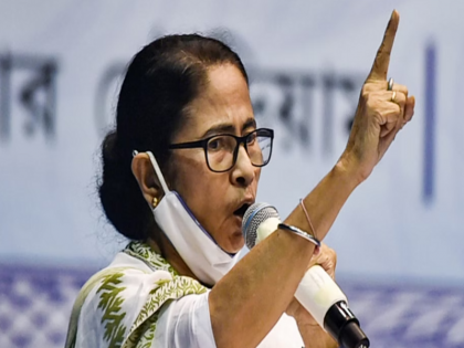 Mamata Banerjee termed the decision to withdraw Rs 2,000 note as 'Tughlaq's demonetisation' | ममता बनर्जी ने दो हजार रुपये के नोट को वापस लेने संबंधी फैसले को 'तुगलकी नोटबंदी' बताया, केंद्र पर साधा निशाना Mamata Banerjee termed the decision to withdraw Rs 2,000 note as 'Tughlaq's demonetisation' | ममता बनर्जी ने दो हजार रुपये के नोट को वापस लेने संबंधी फैसले को 'तुगलकी नोटबंदी' बताया, केंद्र पर साधा निशाना