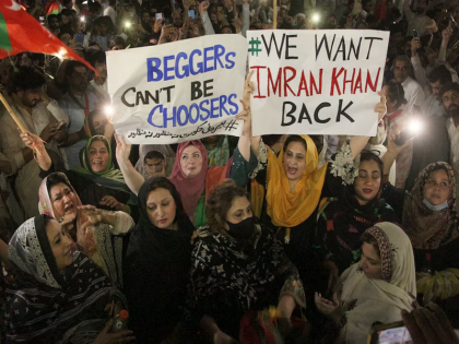Pakistan Rape issue with Imran's supporters in jail heats up know the whole matter | पाकिस्तान: इमरान समर्थक महिलाओं के साथ जेल में बलात्कार का मुद्दा गरमाया, जानिए पूरी मामला