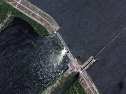 Ukraine accuses Russia of bombing Kakhovka Dam lives of 16,000 people in danger | यूक्रेन ने रूस पर बांध को बम से उड़ाने का आरोप लगाया, 16 हजार लोगों की जिंदगी खतरे में Ukraine accuses Russia of bombing Kakhovka Dam lives of 16,000 people in danger | यूक्रेन ने रूस पर बांध को बम से उड़ाने का आरोप लगाया, 16 हजार लोगों की जिंदगी खतरे में