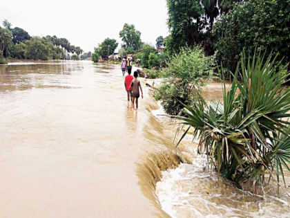 Flood threat looms large in Bihar rivers in spate government ready for relief in flood prone areas | बिहार में मंडराने लगा है बाढ़ का खतरा, नदियां उफान पर, बाढ़ संभावित इलाकों में राहत के लिए सरकार तैयार