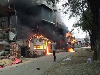 Militants using electric poles and pipes to make weapons in Manipur | मणिपुर में हथियार बनाने के लिए बिजली के खंभों और पाइप का इस्तेमाल कर रहें हैं उग्रवादी, तलाशी अभियान के दौरान चौंकाने वाला खुलासा हुआ