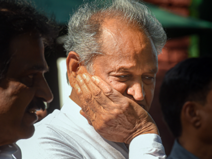 Rajasthan Minister & Congress leader Rajendra Singh Gudha nstead of Manipur, we should look within ourselves | वीडियो: अशोक गहलोत के मंत्री ने अपनी ही सरकार को घेरा, कहा- मणिपुर के बजाय हमें अपने अंदर झांकना चाहिए, देखिए Rajasthan Minister & Congress leader Rajendra Singh Gudha nstead of Manipur, we should look within ourselves | वीडियो: अशोक गहलोत के मंत्री ने अपनी ही सरकार को घेरा, कहा- मणिपुर के बजाय हमें अपने अंदर झांकना चाहिए, देखिए