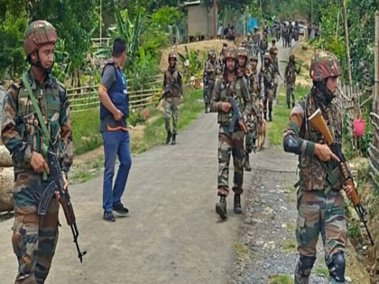 Manipur Major action by security forces seven illegal bunkers destroyed curfew relaxed | मणिपुर: सुरक्षाबलों की बड़ी कार्रवाई, सात अवैध बंकरों को नष्ट किया, कर्फ्यू में भी ढील दी गई