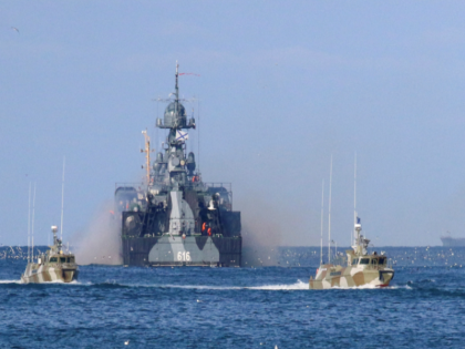 Ukraine again attacked Russian tanker with sea-drone ship's engine room damaged | रूसी टैंकर पर यूक्रेन ने फिर किया सी-ड्रोन से हमला, जहाज का इंजन कक्ष क्षतिग्रस्त Ukraine again attacked Russian tanker with sea-drone ship's engine room damaged | रूसी टैंकर पर यूक्रेन ने फिर किया सी-ड्रोन से हमला, जहाज का इंजन कक्ष क्षतिग्रस्त