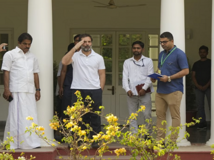 Lok Sabha Housing Committee re-allocated the bungalow at 12 Tughlaq Lane to Rahul Gandhi | राहुल गांधी को वापस मिला पुराना बंगला, लोकसभा हाउसिंग कमेटी ने 12 तुगलक लेन पर स्थित बंगले को दोबारा आवंटित किया Lok Sabha Housing Committee re-allocated the bungalow at 12 Tughlaq Lane to Rahul Gandhi | राहुल गांधी को वापस मिला पुराना बंगला, लोकसभा हाउसिंग कमेटी ने 12 तुगलक लेन पर स्थित बंगले को दोबारा आवंटित किया