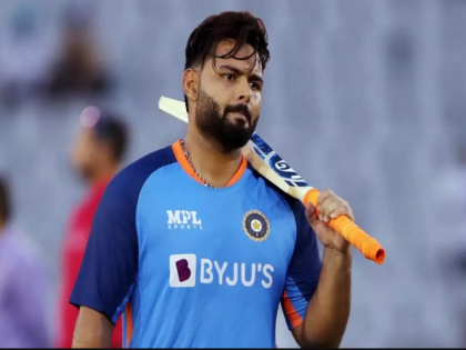 Video Rishabh Pant seen batting on the field started wicket-keeping along with regular practice see | वीडियो: मैदान पर बल्लेबाजी करते दिखे ऋषभ पंत, नियमित प्रैक्टिस के साथ विकेट कीपिंग भी शुरू की, देखिए