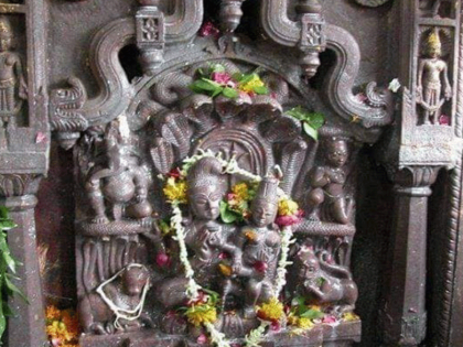 Lord Nagchandreshwar's doors will open for 24 hours from Sunday midnight Mahakaleshwar Temple | रविवार मध्य रात्रि से 24 घंटे के लिए खुलेंगे भगवान नागचन्‍द्रेश्‍वर के पट, सोमवार को श्री महाकालेश्वर मंदिर में नागपंचमी का पर्व मनाया जाएगा