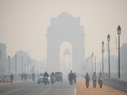 Delhi government is considering artificial rain to control air pollution in winter | वायु प्रदूषण रोकने के लिए कृत्रिम बारिश कराने पर विचार कर रही है दिल्ली सरकार, सर्दियों में अनूठा उपाय आजमाने की तैयारी