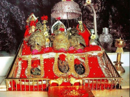 number of devotees reaching Vaishno Devi may cross one crore this year | वैष्णो देवी पहुंचने वाले श्रद्धालुओं की संख्या इस साल एक करोड़ से पार जा सकती है, बढ़ती भीड़ के कारण चिंता में भी है श्राइन बोर्ड