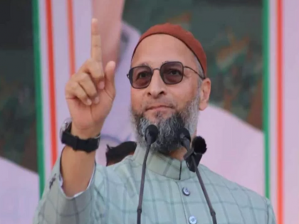 On Telangana Congress president Revanth Reddy AIMIM chief Asaduddin Owaisi Mohan Bhagwat is controlling | असदुद्दीन ओवैसी ने तेलंगाना कांग्रेस अध्यक्ष को संघ का आदमी बताया, कहा- 'हैदराबाद में जो कांग्रेस का मुख्यालय है उसे मोहन भागवत नियंत्रित कर रहे हैं'