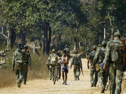 operation of security forces in Naxalite stronghold Dandakaranya 2,000 soldiers marched 105 km set up a police post in 24 hours | नक्सलियों के गढ़ दंडकारण्य में सुरक्षाबलों का अभूतपूर्व अभियान, 2,000 जवानों ने 105 किमी की पैदल यात्रा की, 24 घंटे में पुलिस चौकी बनाई