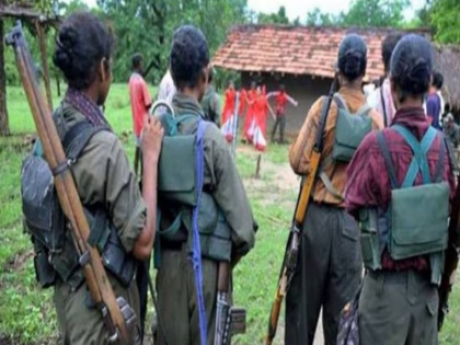 Naxalites took off their uniforms and wore the costumes of villagers new tactic to mislead police | नक्सलियों ने वर्दी उतारकर धारण किया ग्रामीणों की वेशभूषा, पुलिस को गुमराह करने का नया पैंतरा अपनाया