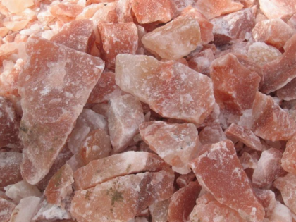 Rock salt Sendha Namak is the purest form of salt, it is not processed know its benefits | Sendha Namak benefits: नमक का सबसे शुद्ध रूप होता है सेंधा नमक, नहीं किया जाता प्रोसेस, जानिए इसके फायदे