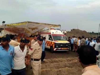 Sehore 2-5 year-old girl fell in 300 feet deep borewell was rescued watch video Mungaoli village Madhya Pradesh | Sehore: 300 फुट गहरे बोरवेल में गिरी ढाई साल की बच्ची को बचाया नहीं जा सका, तीन दिन चला ऑपरेशन