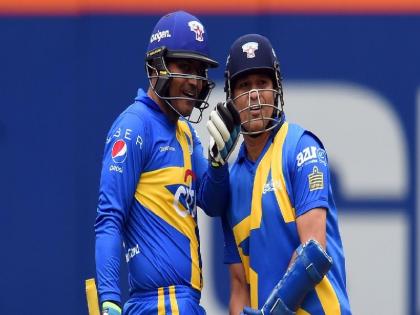 Sachin Tendulkar, Virender Sehwag open innings after 9 years at Wankhede, Nostalgic Fans comment on social media | सचिन-सहवाग 9 साल बाद उतरे ओपनिंग करने, वानखेड़े में फिर गूंजा 'सचिन-सचिन', सोशल मीडिया में आई कमेंट की बाढ़