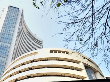 Sensex rises 180 points in early trade, Nifty also moves up | बड़ी कंपनियों के शेयरों में तेजी से शुरुआती कारोबार में सेंसेक्स 180 अंक बढ़ा, निफ्टी में भी तेजी