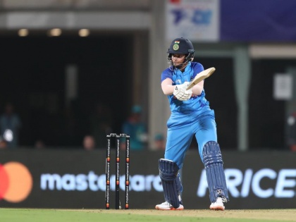 ICC Under 19 Womens T20 World Cup 2023 Shafali Verma 4-4-4-4-4-6 smashes 26 Runs in an over | ICC Under 19 Womens T20 World Cup 2023: 4,4,4,4,4,6, भारतीय कप्तान ने किया कमाल, एक ओवर में कूट डाले 26 रन
