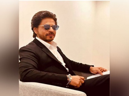 Shah Rukh Khan tops Time magazine annual Time 100 list know who got second third | 'टाइम मैगजीन' के रीडर पोल में 100 सबसे प्रभावशाली लोगों में पहले नंबर पर रहे शाहरुख खान, इन्हें हासिल हुआ दूसरा और तीसरा स्थान