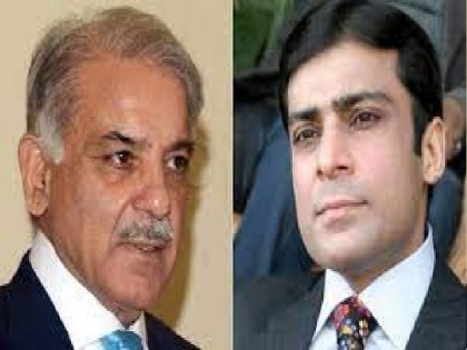 Pakistan court summons PM Shahbaz and his son Hamza in money laundering case | पाकिस्तान की अदालत ने धनशोधन मामले में प्रधानमंत्री शहबाज और उनके बेटे हमजा को तलब किया