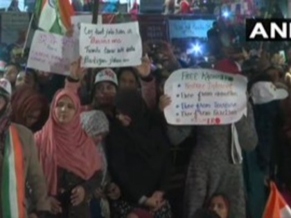 CAA Protest: SC hearing on demand to remove protesters from Shaheen Bagh today, protest continues for 57 days | CAA Protest: शाहीन बाग से प्रदर्शनकारियों को हटाने की मांग पर SC में सुनवाई आज, 57 दिनों से जारी है प्रदर्शन