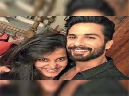 Shahid Kapoor's sister Sanah Kapur to tie the knot today picture & video out from mehendi ceremony | शाहिद कपूर की बहन सना इस दिग्गज एक्टर की बनने वाली हैं बहू, देखें मेहंदी सेरेमनी की पहली तस्वीर