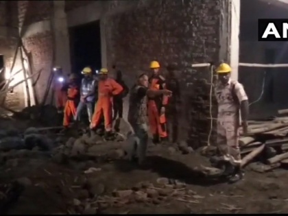 construction building collapsed in Shahjahanpur, 3 dead, top updates | उत्तर प्रदेशः निर्माणाधीन इंटर कॉलेज की इमारत का लेंटर गिरा, दब गए कई मजदूर, तीन की मौत