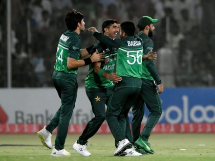 IND VS PAK Asia Cup 2022 Super Fours Pakistan pacer Shahnawaz Dahani ruled out clash Last match against India scored 16 runs in 6 balls | IND VS PAK Asia Cup 2022: पाकिस्तान को बड़ा झटका, तेज गेंदबाज टीम से बाहर, टूर्नामेंट से बाहर होने वाले तीसरे बॉलर