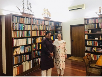 Shakeel Ahmed met Congress interim President Sonia Gandhi today at her residence. He was suspended from Party | कांग्रेस से सस्पेंड शकील अहमद की पार्टी में होगी वापसी? सोनिया गांधी से मुलाकात के बाद बढ़ी चर्चा  