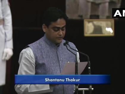 Cabinet Expansion LIVE pm narendra modi meeting at 7 Lok Kalyan Marg with BJP MPs  | Cabinet Expansion: सिंधिया, राणे, सोनोवाल और अनुराग ठाकुर बने मंत्री, 15 कैबिनेट और 28 राज्यमंत्रियों ने ली शपथ