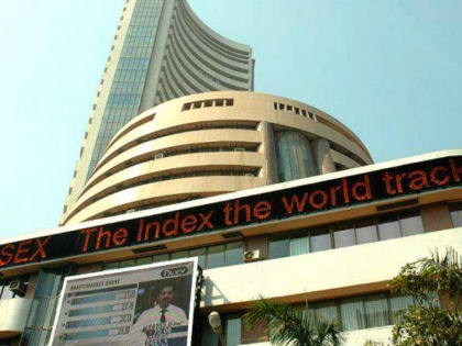 Share Market Taja Khabar: Sensex lost early lead, closed 131 points in anticipation of recession | Share Market Taja Khabar: मंदी की आशंका में सेंसेक्स ने गंवाई शुरुआती बढ़त, 131 अंक गिरकर हुआ बंद
