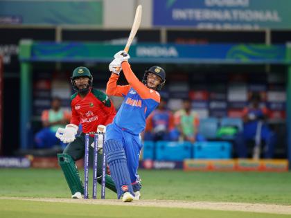 India vs Bangladesh Asia Cup live score 50 in 25 balls 5 fours 3 sixes, rain fours and sixes Abhishek is destroying Bangladesh bowlers | India vs Bangladesh Asia Cup: 25 गेंद में फिफ्टी, 6 चौके और 3 छक्के, चौके-छक्के की बारिश