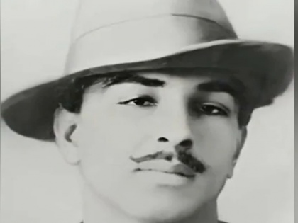 after Bhagat Singh video MyHeritage Deep Nostalgia Feature Is Going Viral | 'शहीद भगत सिंह' का मुस्कुराता हुआ वीडियो वायरल, इस तरह आप भी अपने करीबियों की तस्वीरों में डाल सकते हैं जान