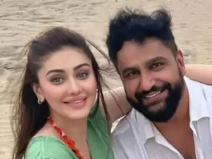 Shefali Jariwala Death craze looking younger proving fatal Parag Tyagi Kisses Wife's Body, Actress's Mother Breaks Down | Shefali Jariwala Death: जानलेवा साबित हो रही है उम्र कम दिखने की सनक!