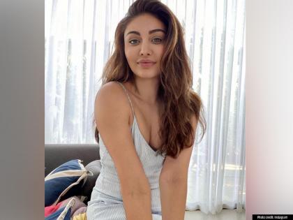 Shefali Jariwala death Anti-ageing, skin glow, vitamin tablets found at actor's house | Shefali Jariwala death: एंटी-एजिंग, स्किन ग्लो, विटामिन की गोलियां, शेफाली जरीवाला के घर से पुलिस को मिली ये दवाएं