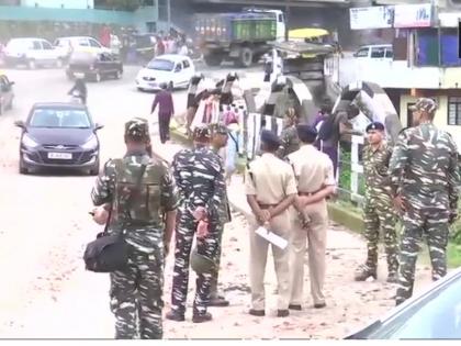 Shillong Violence Army has been called in to conduct flag march in parts of Shillong | मेघालयः शिलांग में हिंसा रोकने के लिए केंद्र ने भेजी सेना, कई इलाकों में लगा है कर्फ्यू