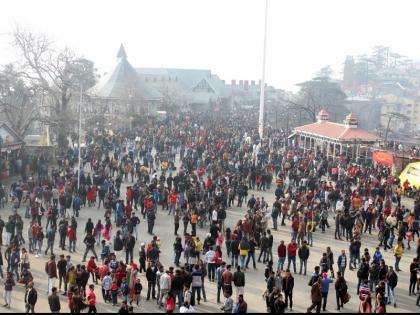 New Year Celebration: people pay visit to temples in shimla | नए साल पर भक्तिमय हुआ देश, शिमला के मंदिरों में उमड़ा श्रद्धालुओं का सैलाब