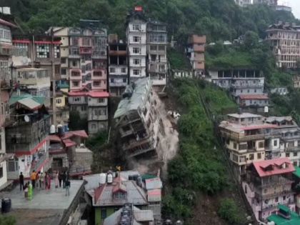 Multi-storey building in Shimla comes crashing down due to landslide, none hurt | Shimla landslide: शिमला में भूस्खलन के कारण बहुमंजिला इमारत ढही