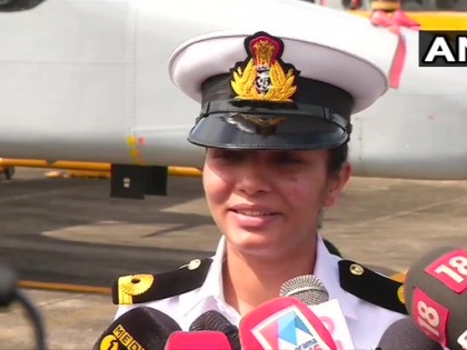Sub Lieutenant Shivangi today became the first naval women pilot, She flying Dornier surveillance aircraft Indian Navy | सब लेफ्टिनेंट शिवांगी बनीं इंडियन नेवी की पहली महिला पायलट, उड़ाएंगी डोर्नियर प्लेन